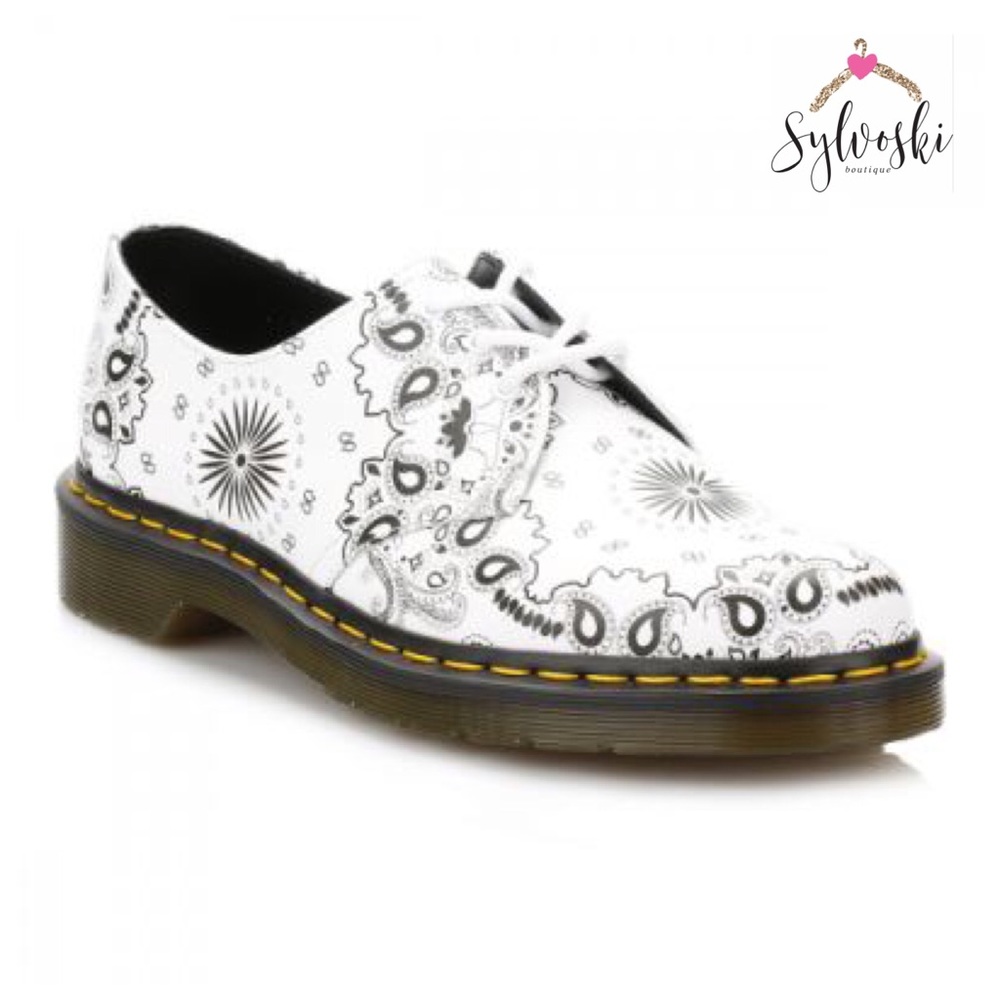 🔥Dr Martens Unisex 1461 Bandana Print 3 Eye NWT - Picture 2 of 12